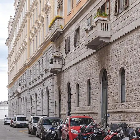 Free Parking Center Borgo Teresiano Loft Apartment *